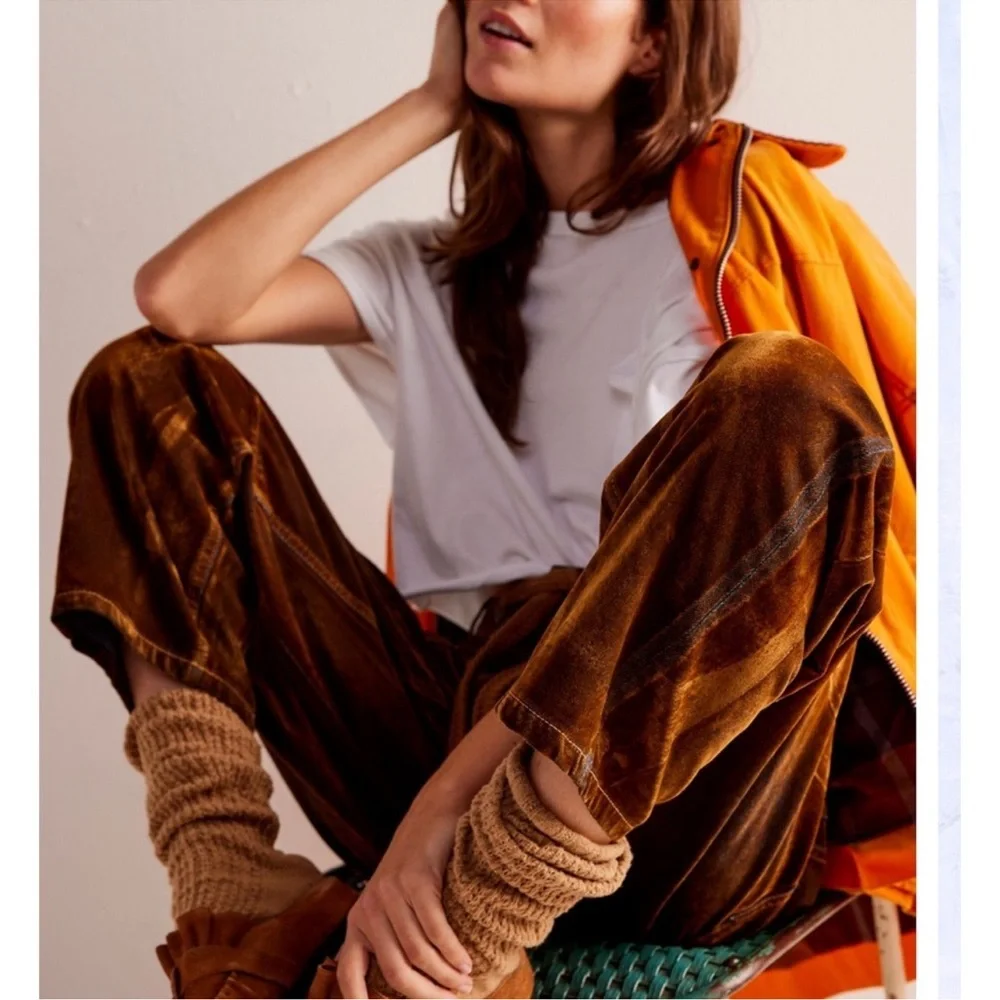 We The Free by FREE PEOPLE: “Moxie Flocked” Low Slung Barrel Jeans in RUST…NWT - Picture 5 of 12